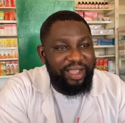 Pharmacist urges public to maintain good oral hygiene against tooth decay