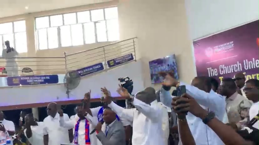 Bawumia criticizes gov't over present economic hardship
