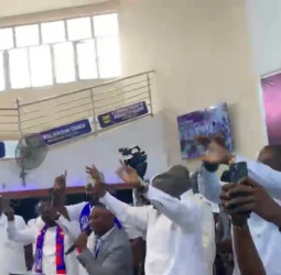 Bawumia criticizes gov't over present economic hardship