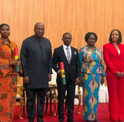 Political Scientist Calls for Independent-Minded Persons on Public Boards