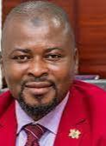 Wenchi MP presents B-STEM materials to Nchiraa Islamic Basic School