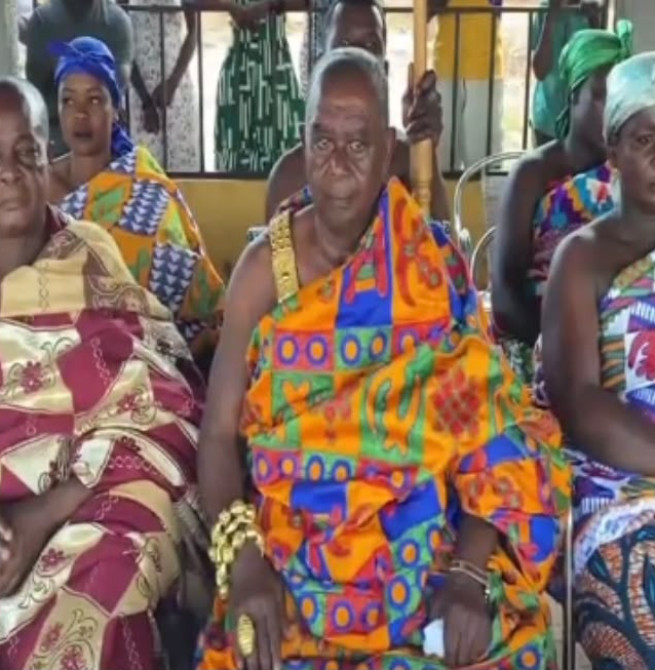 Atronie chiefs, people honour Alexiboam Company CEO