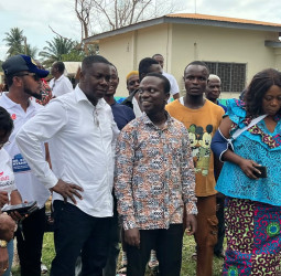 Dr Nyame Baafo donates power plant to Abesim Health Center