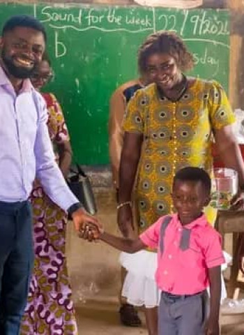 A/R: Atwima Mponua DCE Tours Schools On ''My First Day At School'', Commissions KG Block No.3
