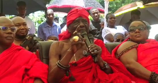 Cape Coast Fast Becoming Lawless City: Oguaa Omanhene Bans Fancy Dress Float After 7pm, Threatens Arrest of Band Participants After Midnight