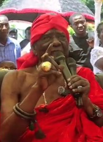 Cape Coast Fast Becoming Lawless City: Oguaa Omanhene Bans Fancy Dress Float After 7pm, Threatens Arrest of Band Participants After Midnight